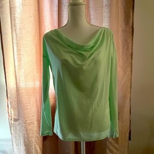 GAP Woman’s Draped Neck Top,New without 🏷